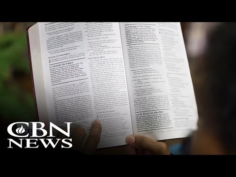 Read more about the article Bible Sales Surge: Is America Returning to Faith?