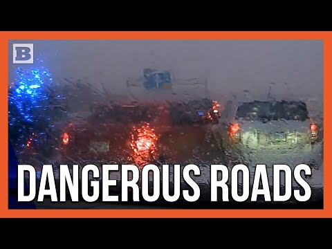 Read more about the article Snowstorm Chaos: Driver Crashes Into Police Car in Kansas City!