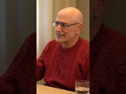 You are currently viewing Radio Host Reveals Rare Emotional Breakdown On Air