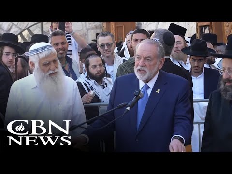 You are currently viewing Huckabee Takes Historic Step as First Evangelical Ambassador to Israel!