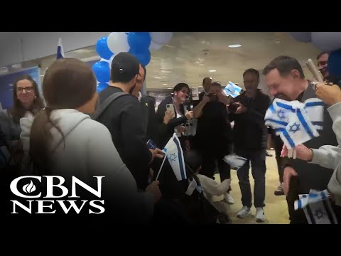 You are currently viewing French Jews Escape Fear and Embrace Freedom in Historic Flight!