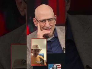 Read more about the article What Is Biden Hiding in His Reading List?