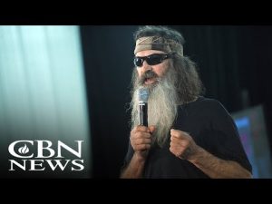 Read more about the article Phil Robertson’s Final Message: A Powerful Boost for Your Faith!
