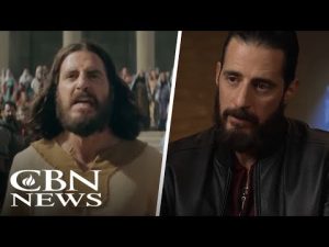 Read more about the article Jonathan Roumie Reveals the Challenges of Playing Jesus on Screen