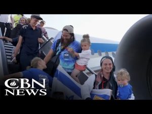 Read more about the article Jews Flee North America: Over 200 Immigrate to Israel Amid Crisis!