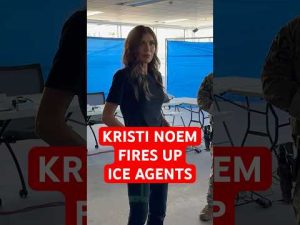 Read more about the article Kristi Noem Rallies ICE Agents, Sparks Portland Controversy