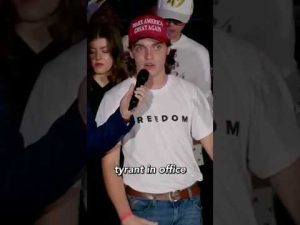 Read more about the article Fiery Showdown: Students Challenge VP JD Vance at Ole Miss Debate